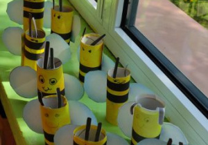 pszczółki wykonane przez dzieci